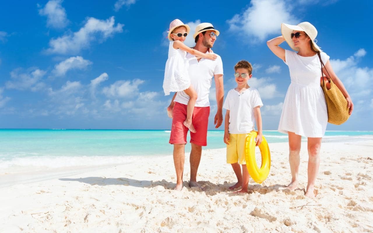 Maxfields Travel Website Design IDEA DESIGN AGENCY Website Designer 27